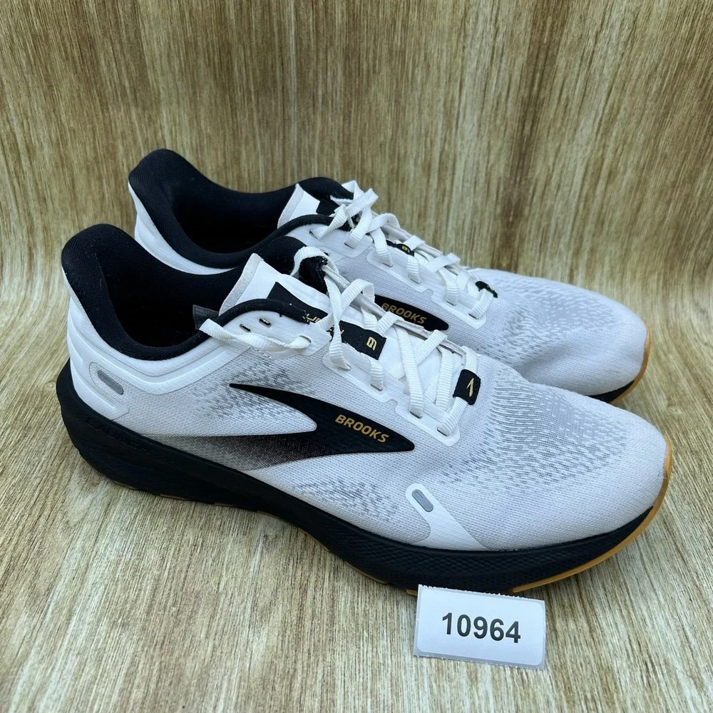 Brooks Launch 9 Men's Size 10 White Black Gold Sneaker Running Shoes 1103861D121